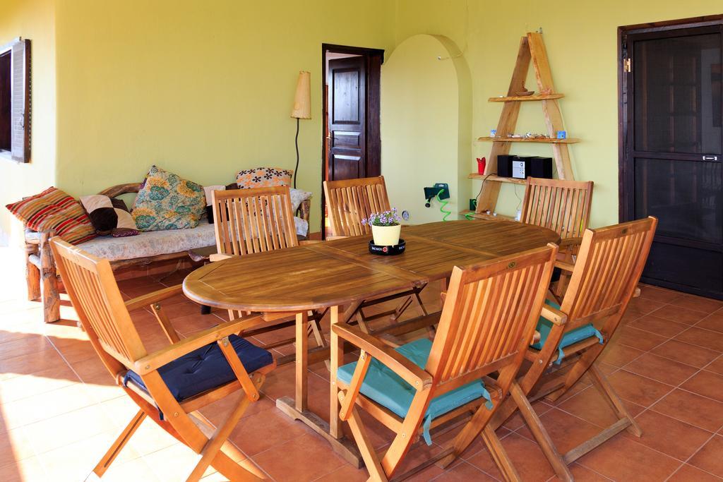 George'S House Villa Ситония Екстериор снимка